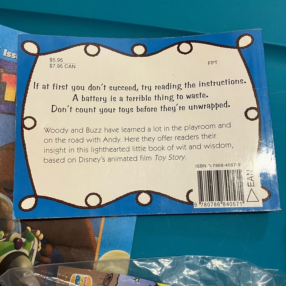 Toy Story Collectible Bundle - Picture 12 of 16